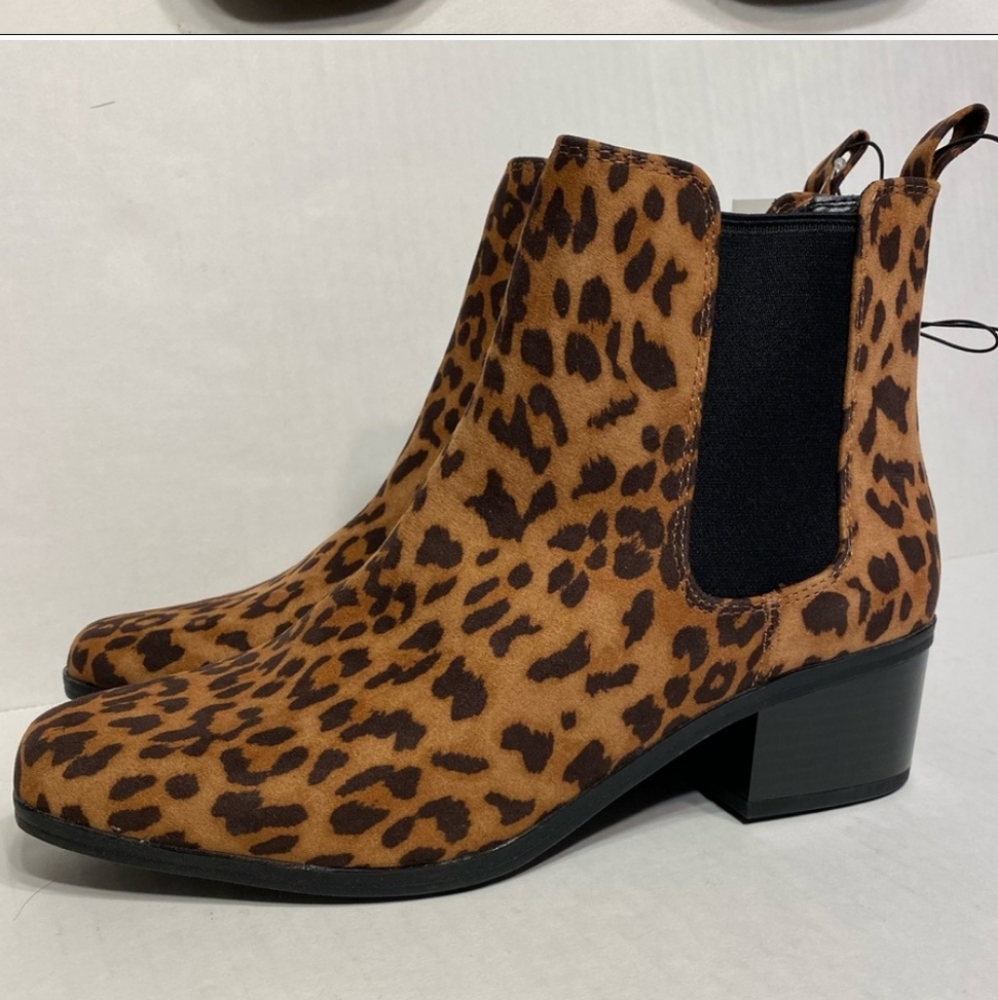 Brown and Black Chelsea Ankle Boots with Suede Finish